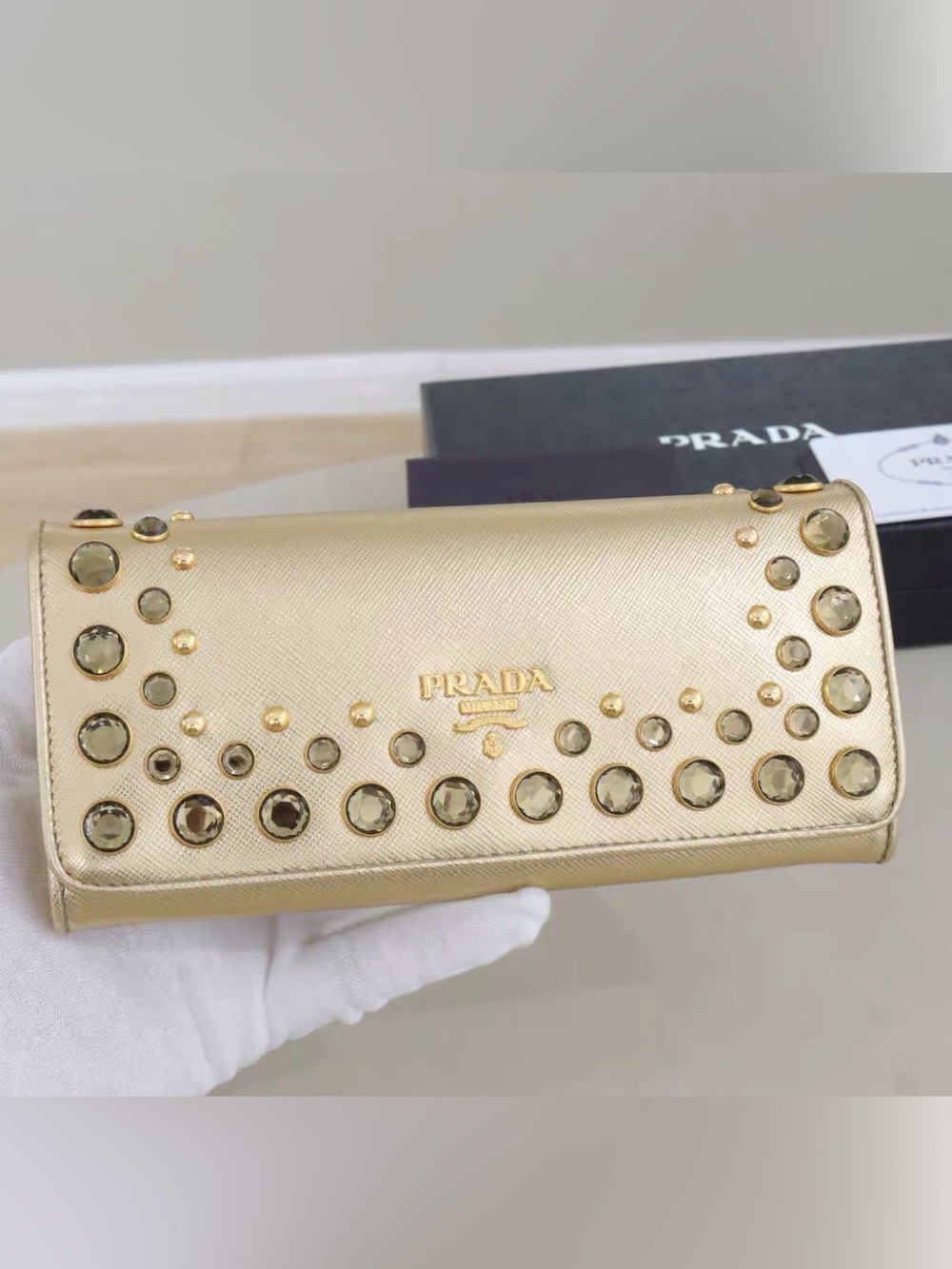 🚩steal Prada Metallic Gold Studded Saffiano Clutch Wallet